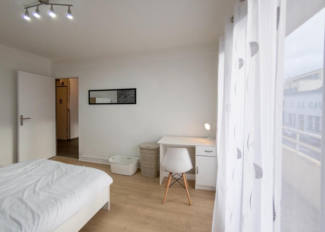 Appart'Hotel De La Gare Montbéliard Esterno foto